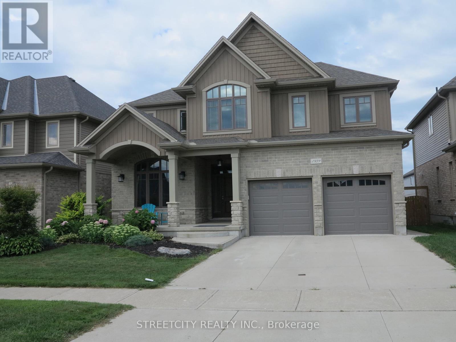 1939 Ballymote Ave, London, ON N5X 4P8