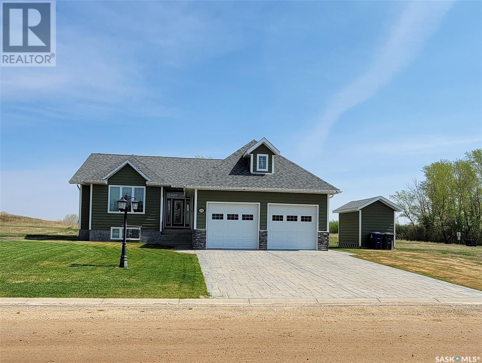 408 5 Street East, Wilkie, SK S0K 4W0