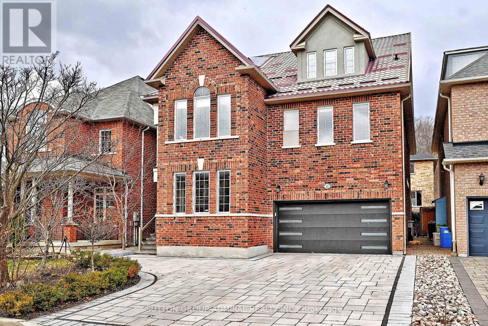 32 Seabreeze Ave, Vaughan, ON L4J 8R7