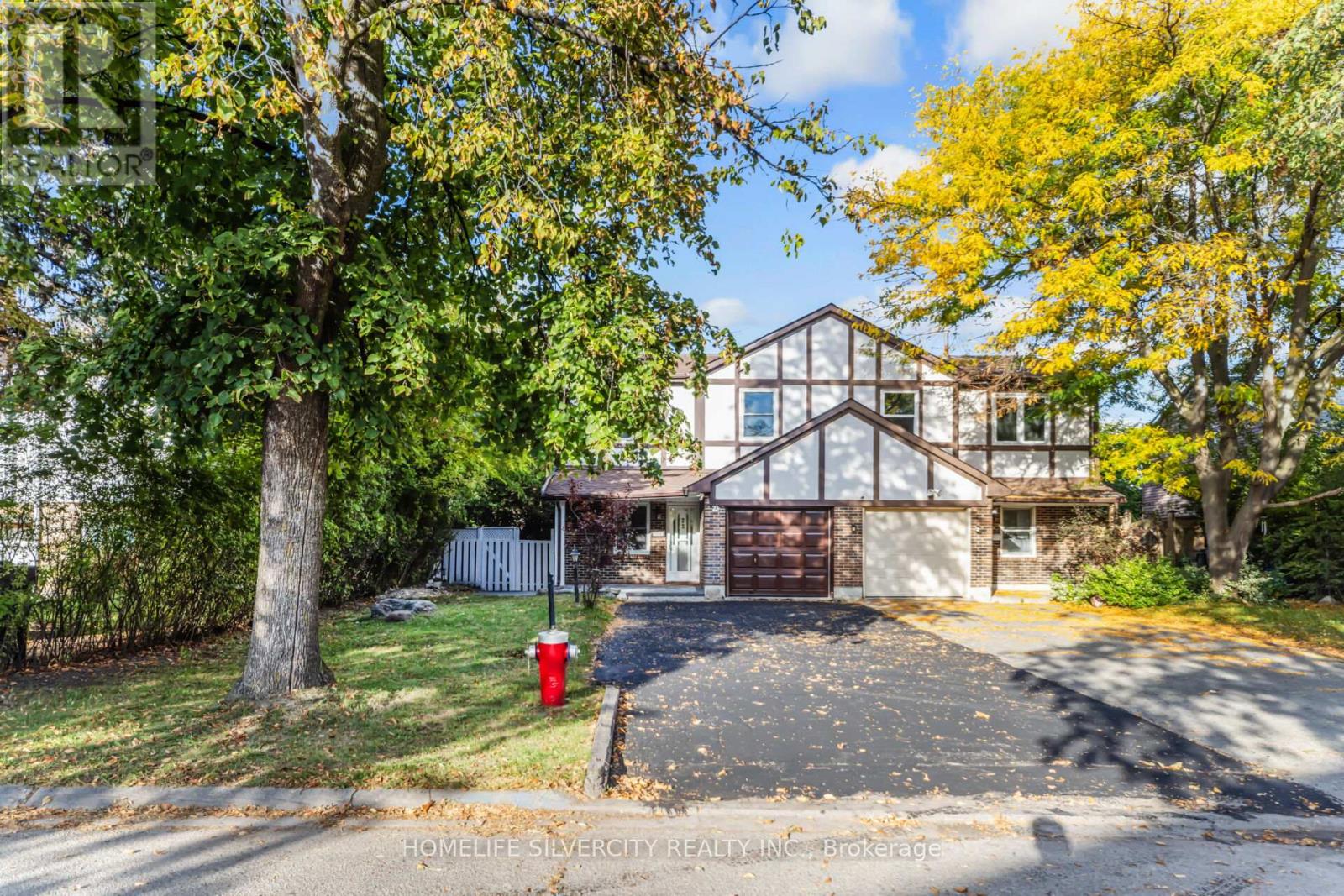 23 Judith Cres, Brampton, ON L6S 3J3