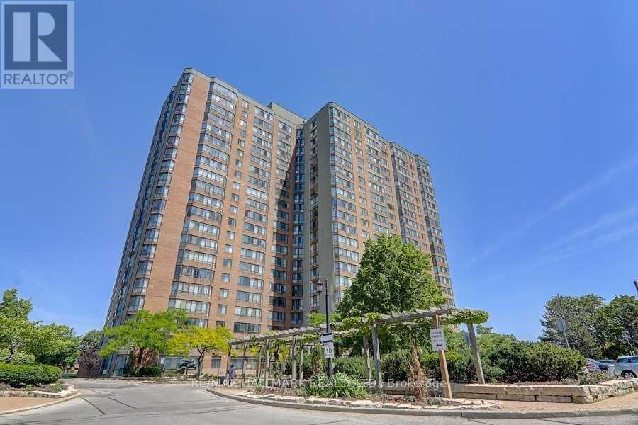 1239 25 Bamburgh Cir, Toronto, ON M1W 3W2