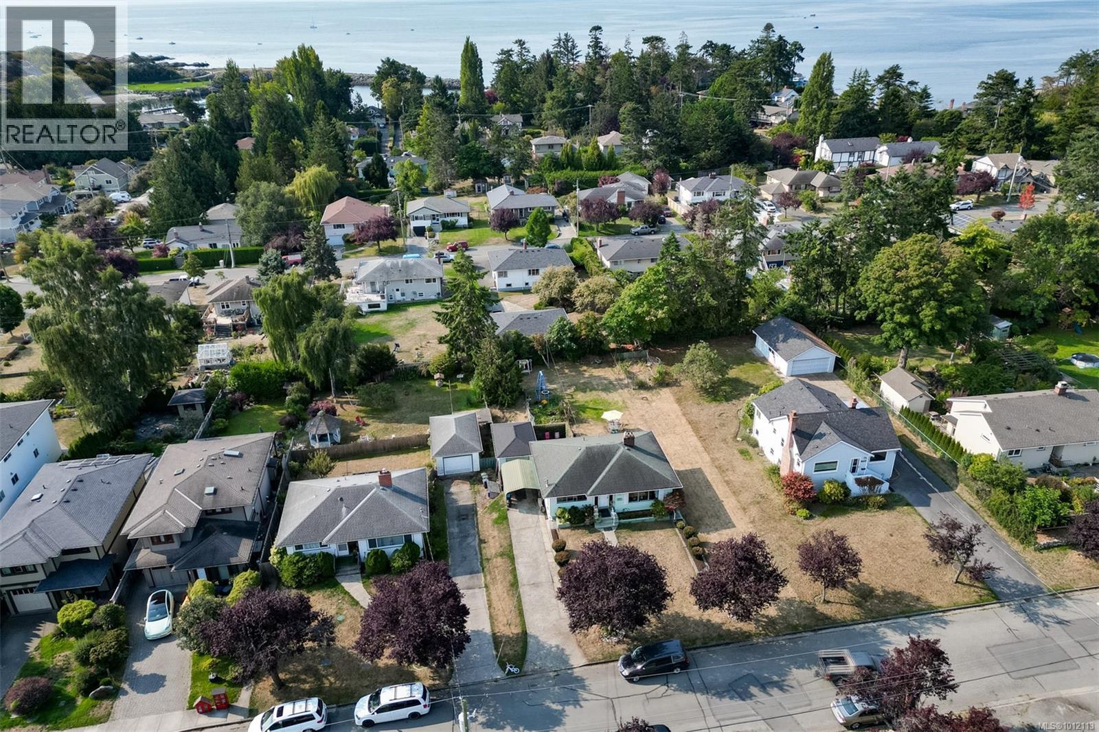 1149 Bewdley Ave, Esquimalt, BC V5A 5N2