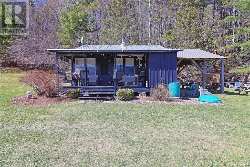 51 Meadow St S St, Doaktown, NB E9C 1S3