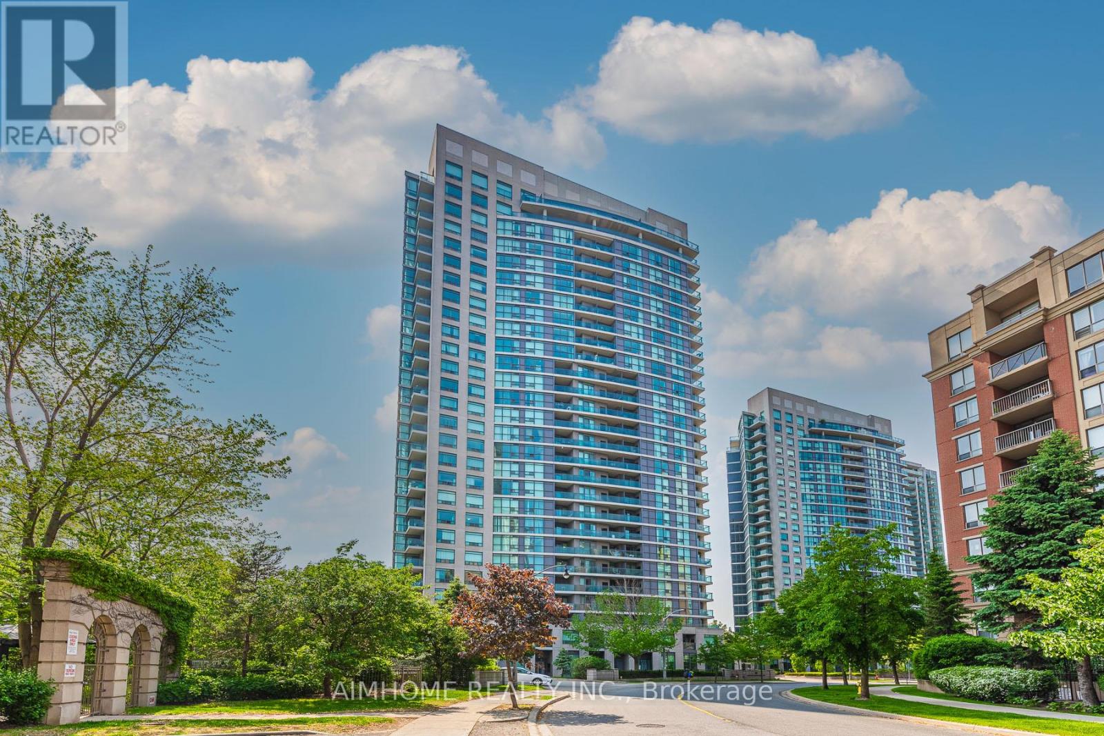 1106 30 Harrison Garden Blvd, Toronto, ON M2N 7A9