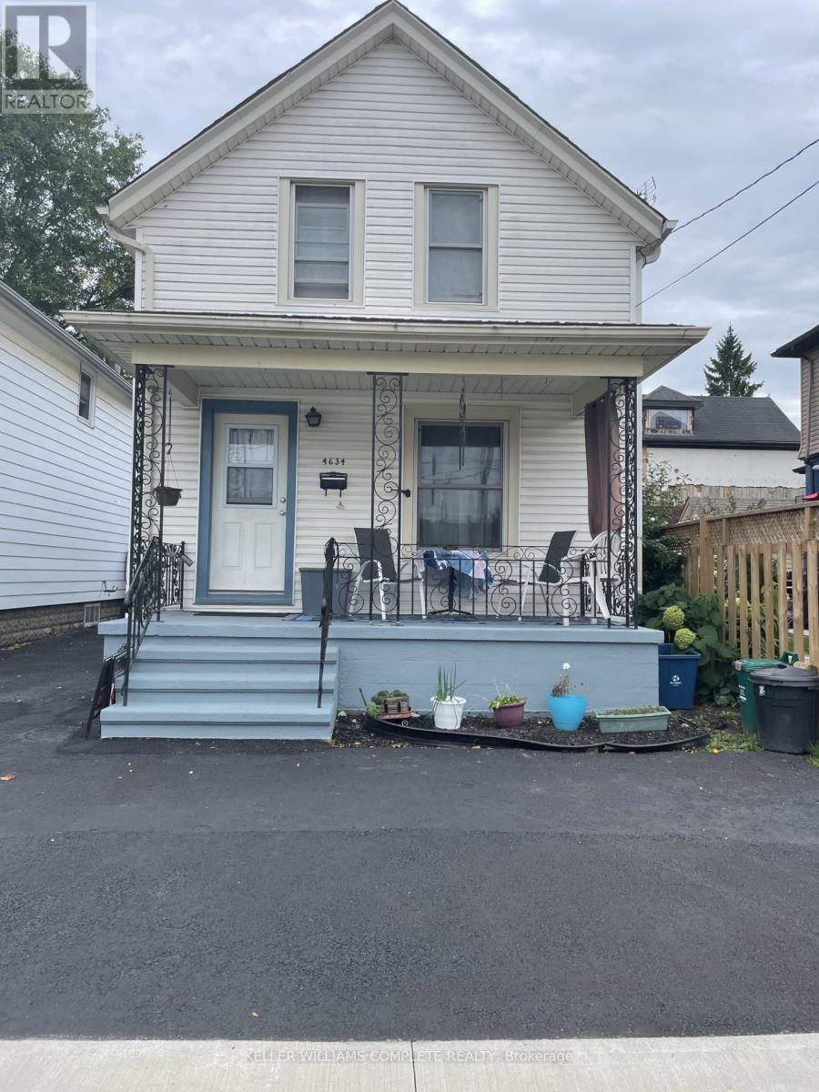 4634 Armory St, Niagara Falls, ON L2E 1S6