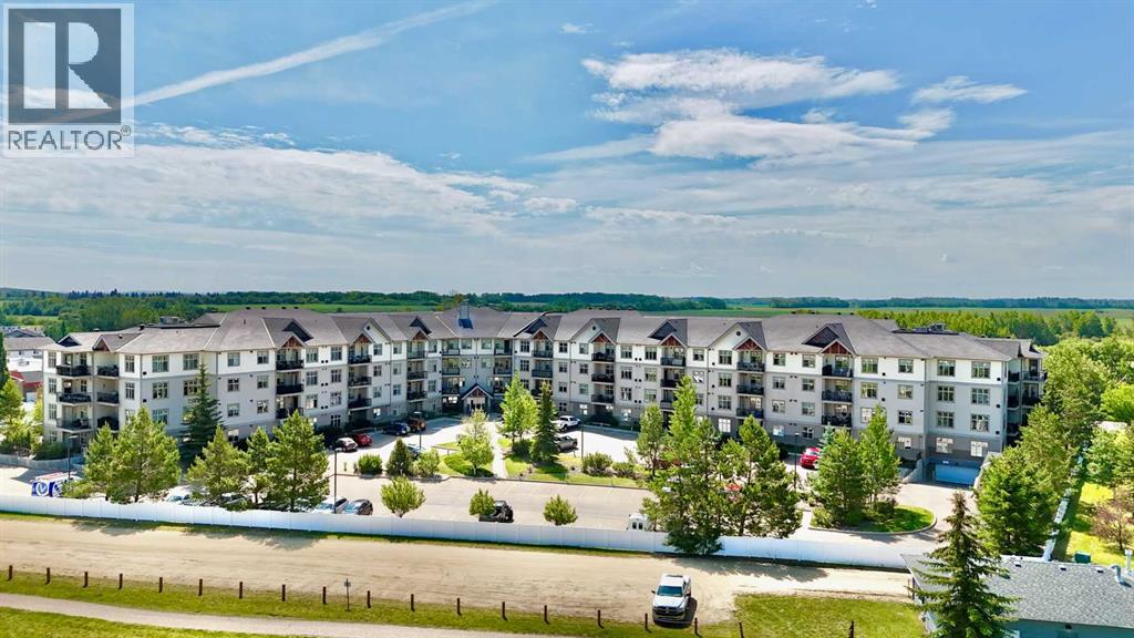 100 Lakeway Boulevard Unit 121, Sylvan Lake, AB T4S 0A4