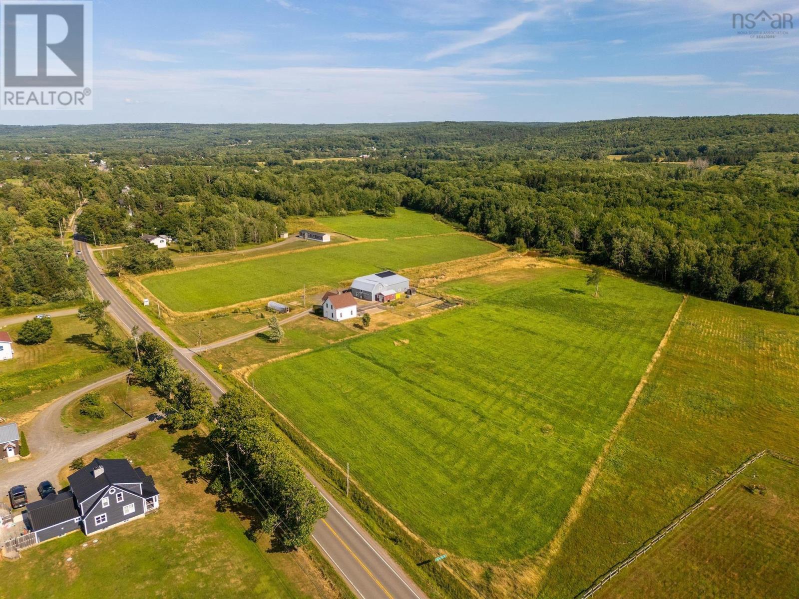 710 Main St, Lawrencetown, NS B0S 1M0