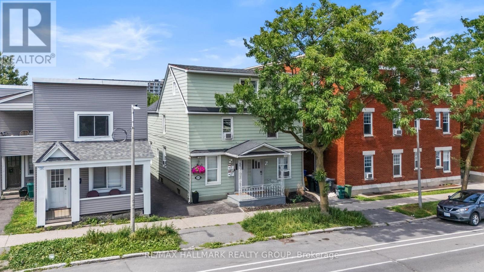 64-62 Cobourg St, Ottawa, ON K1N 8G8