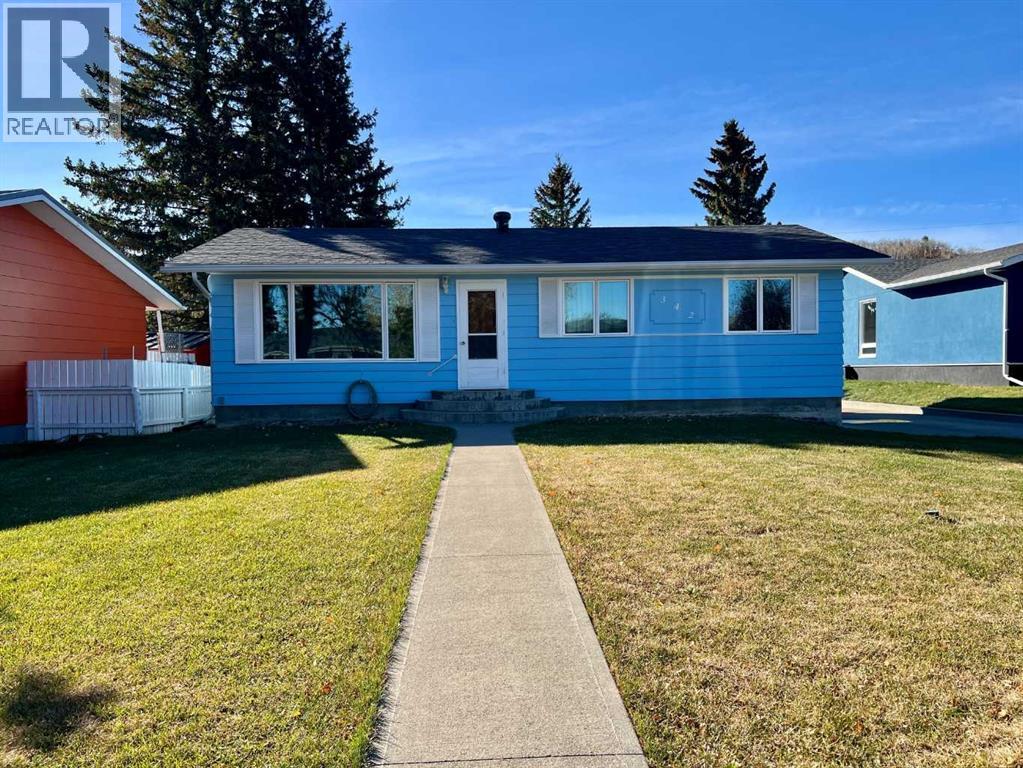 342 Canyon Cres, Pincher Creek, AB T0K 1W0