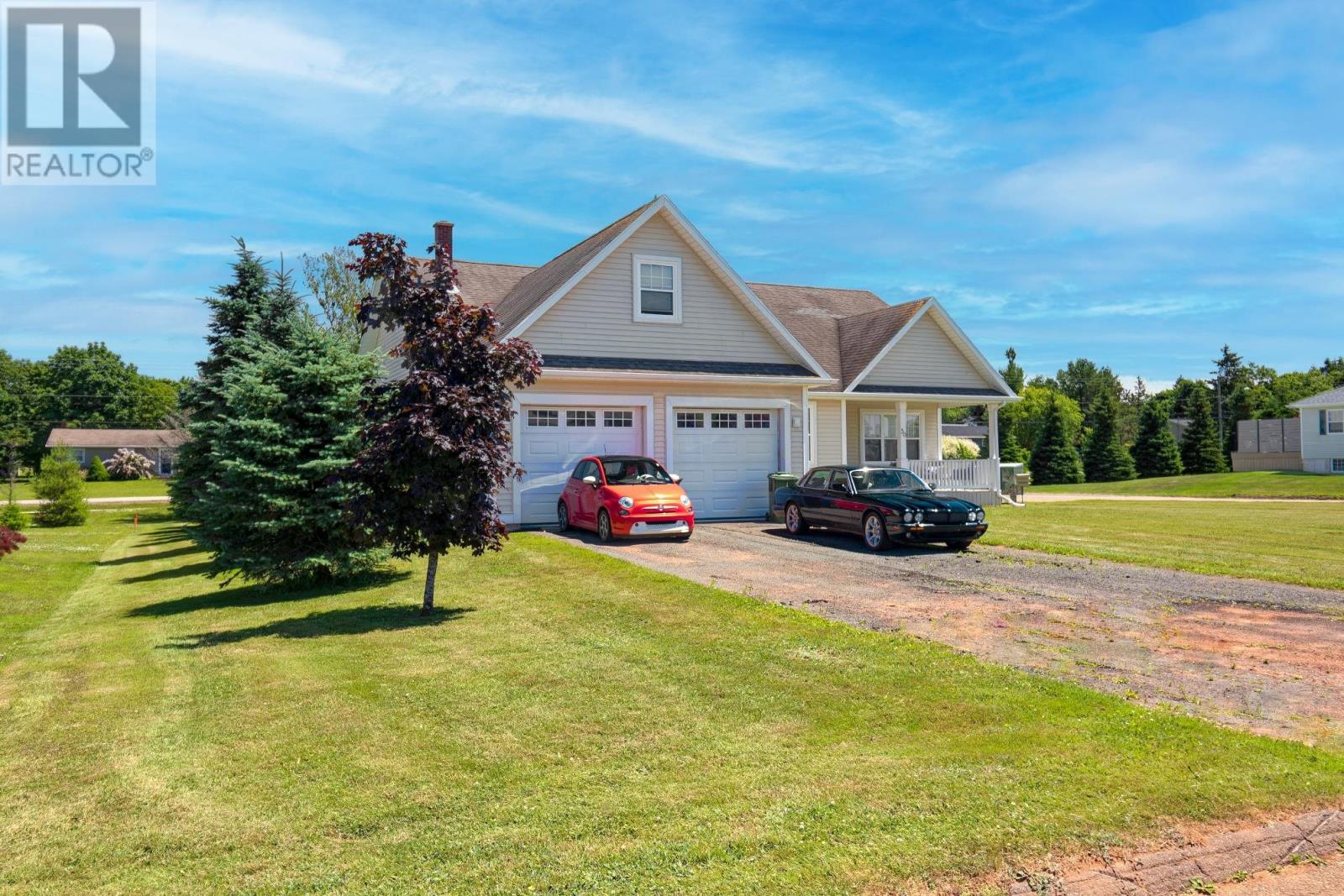 50 Golf View Dr, Stratford, PE C1B 2V6