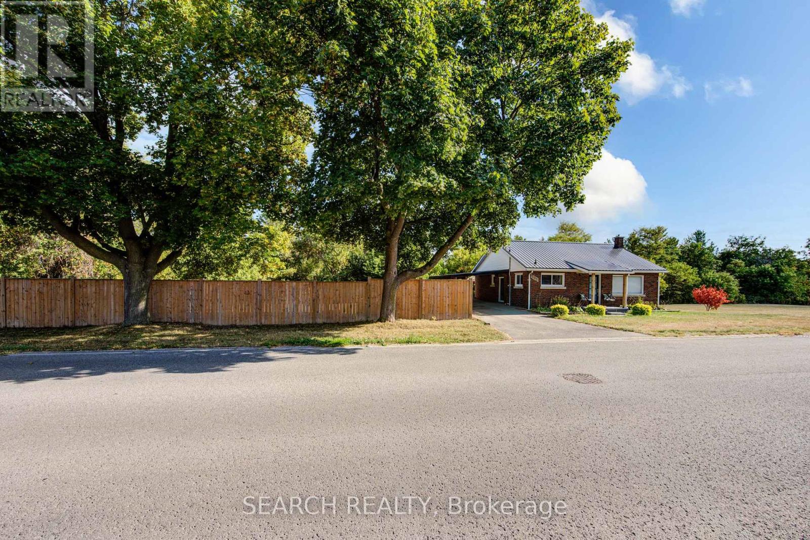 295 Victoria St, Ingersoll, ON N5C 2N4