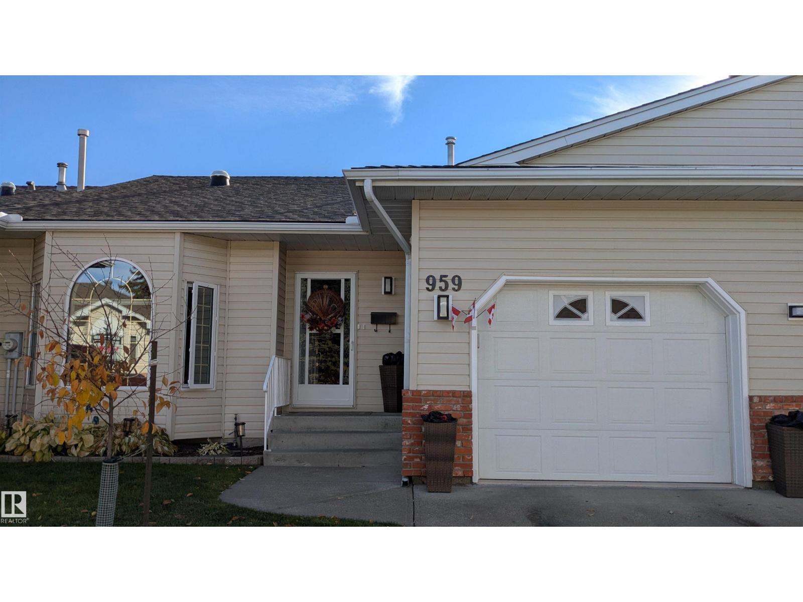 959 Youville Dr W NW, Edmonton, AB T6L 6T2