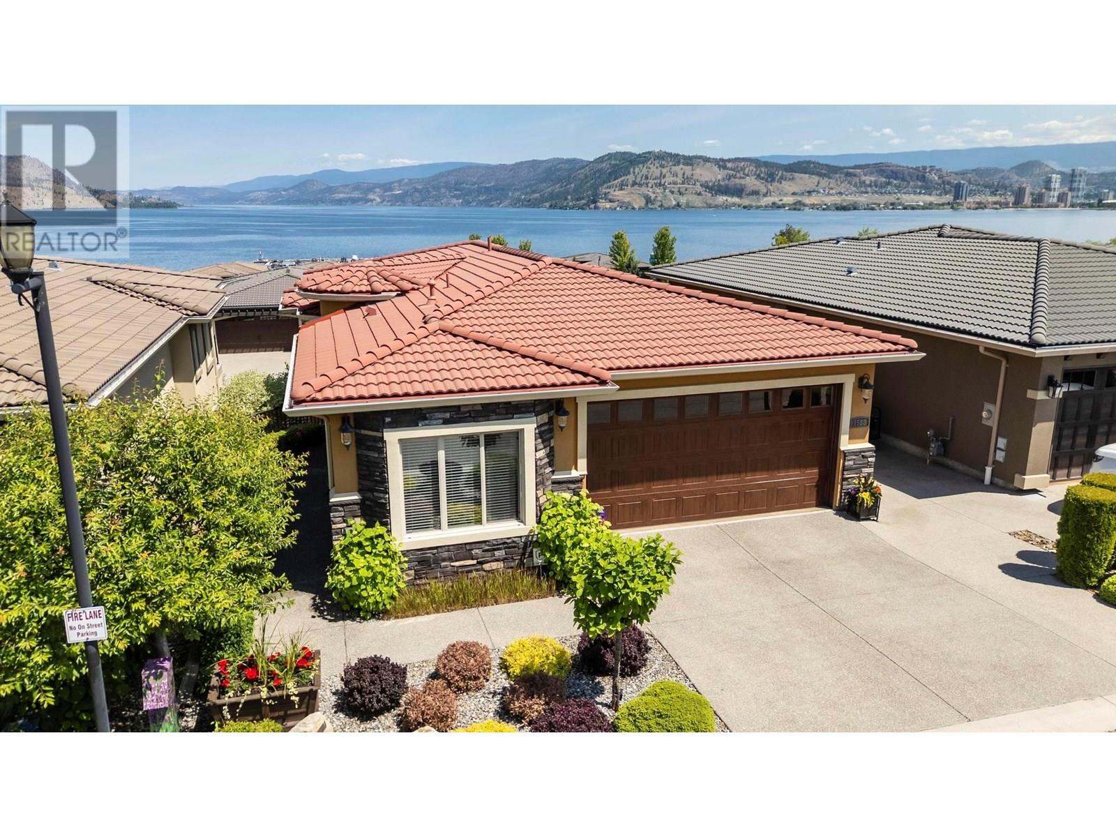 1588 Crest Ridge Ln, West Kelowna, BC V1Z 4E1