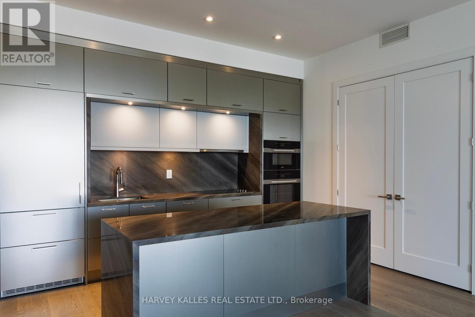 701 155 Merchants Wharf, Toronto Waterfront Communities, ON M5A 0Y4