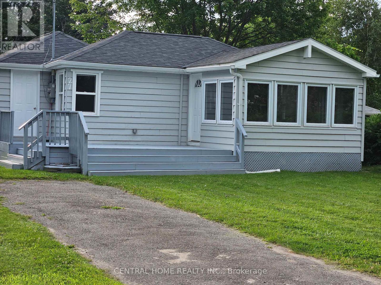 27 Blue Heron Dr, Georgina, ON L0E 1N0