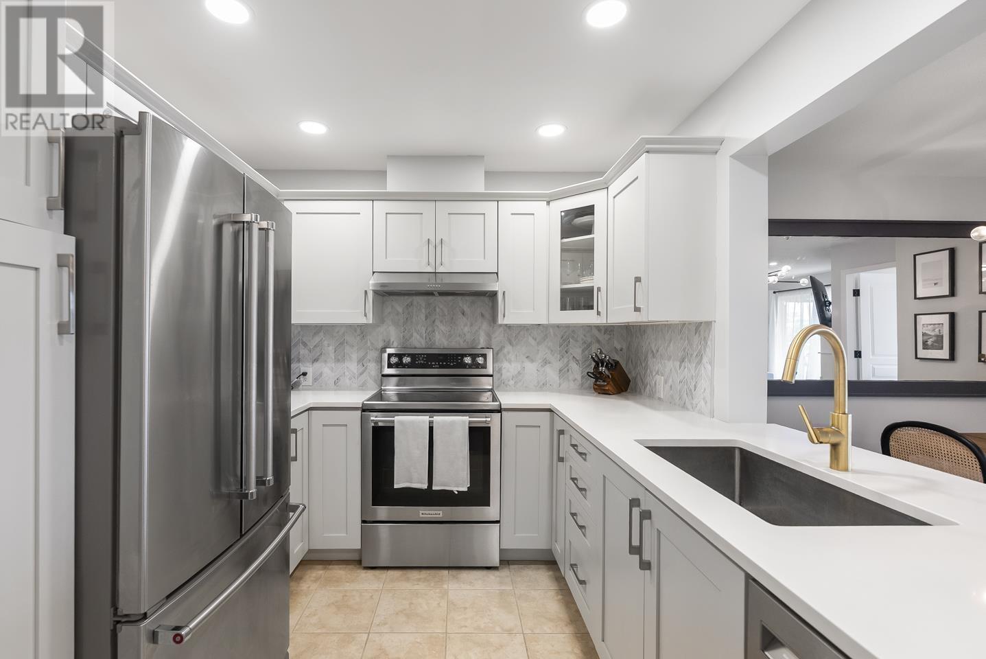 4770 52a Street Unit 302, Delta, BC V4K 5B5