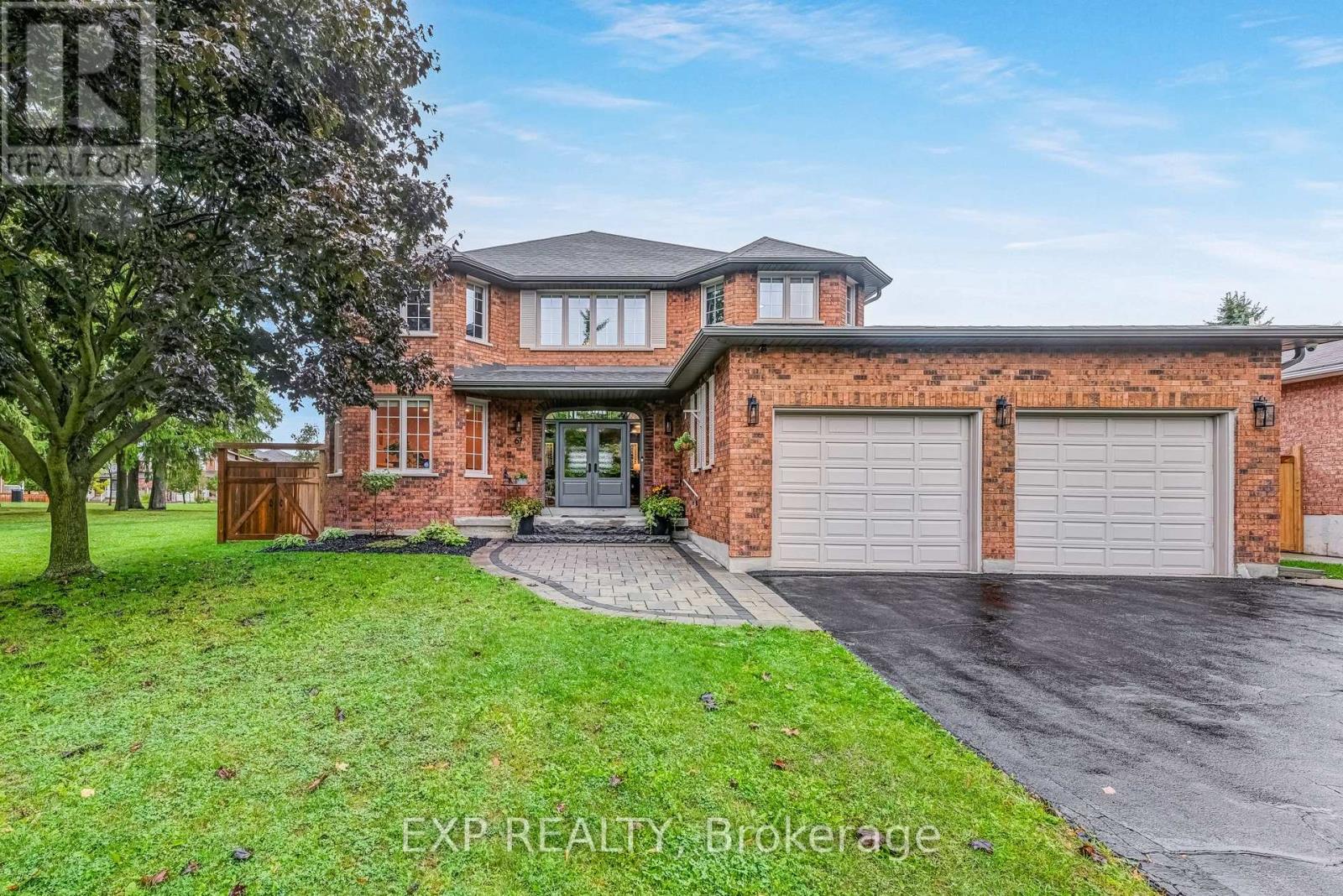 67 Geoffrey Cres, Whitchurch-Stouffville, ON L4A 5B9