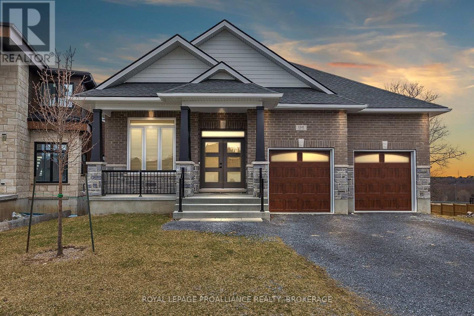 1245 Carfa Cres, Kingston, ON K7P 0M7