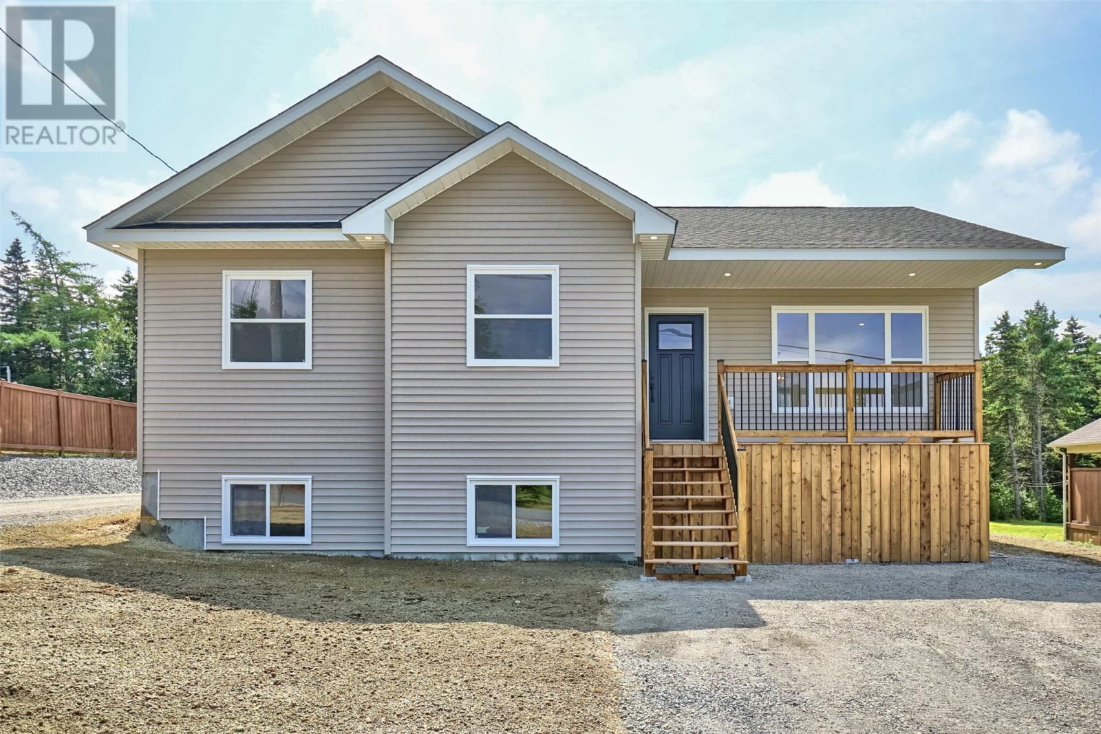 18 Old Cart Rd, South River, NL A0A 2B0