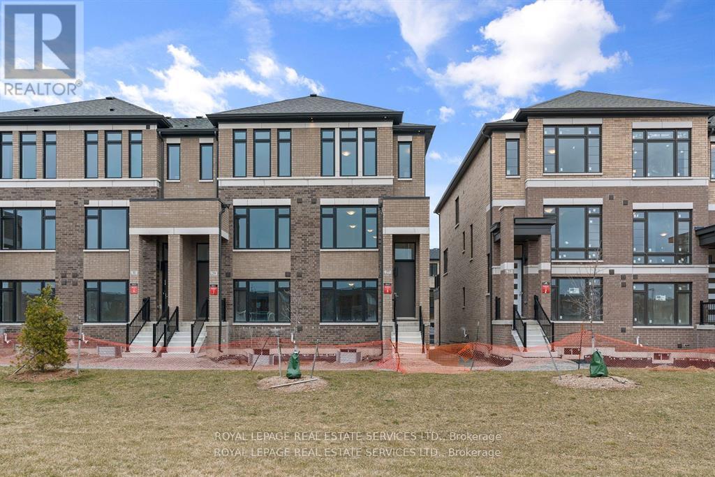 27 Cherry Hill Ln, Barrie Painswick South, ON L4N 6K7