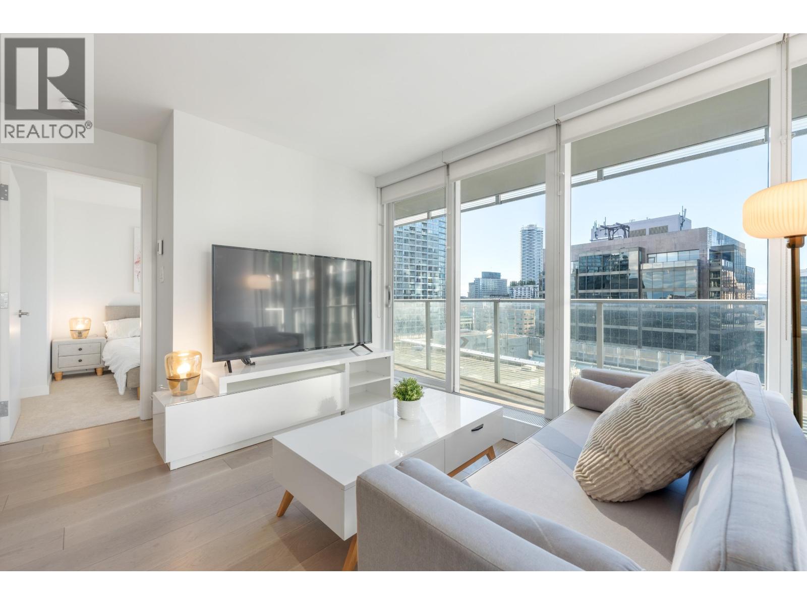 777 Richards Street Unit 2006, Vancouver, BC V6B 0M6