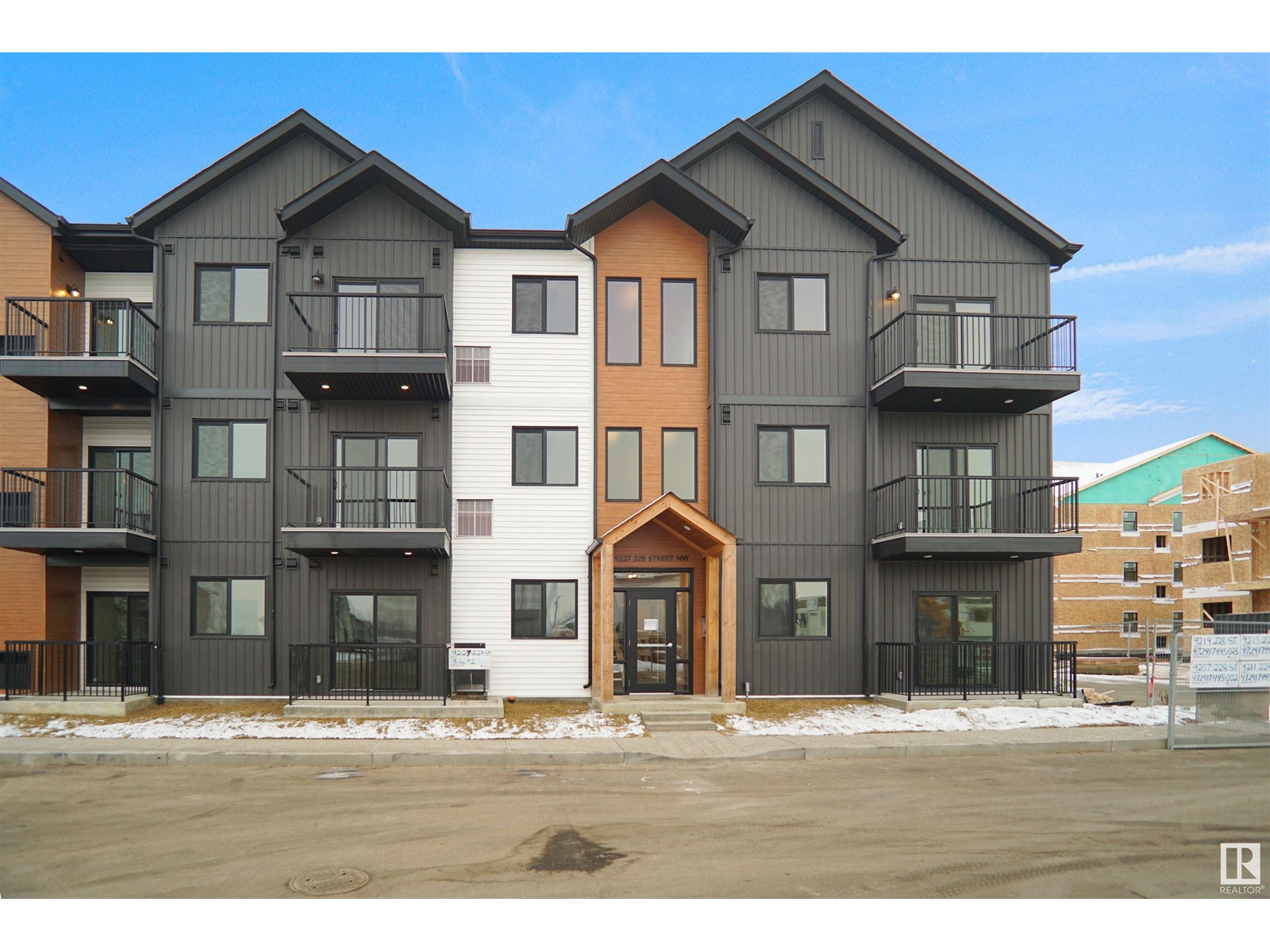9207 228 Street Northwest #101, Edmonton, AB T5T 7R9
