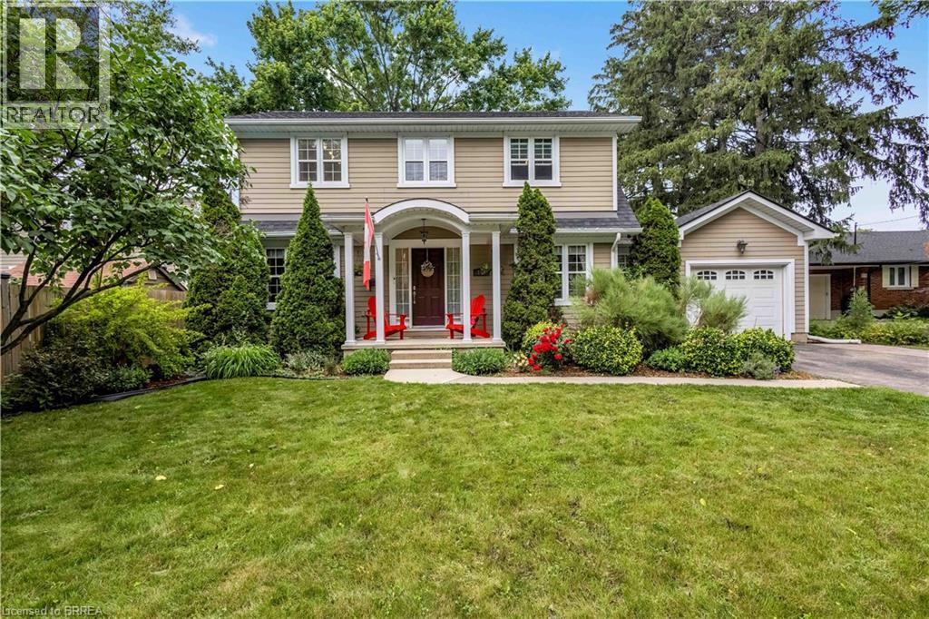 144 Glenwood Dr, Brantford, ON N3S 3G9