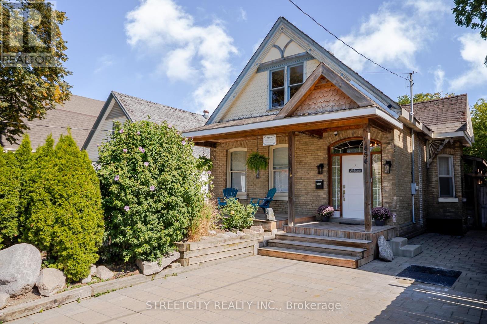 434 English St, London, ON N5W 3T5