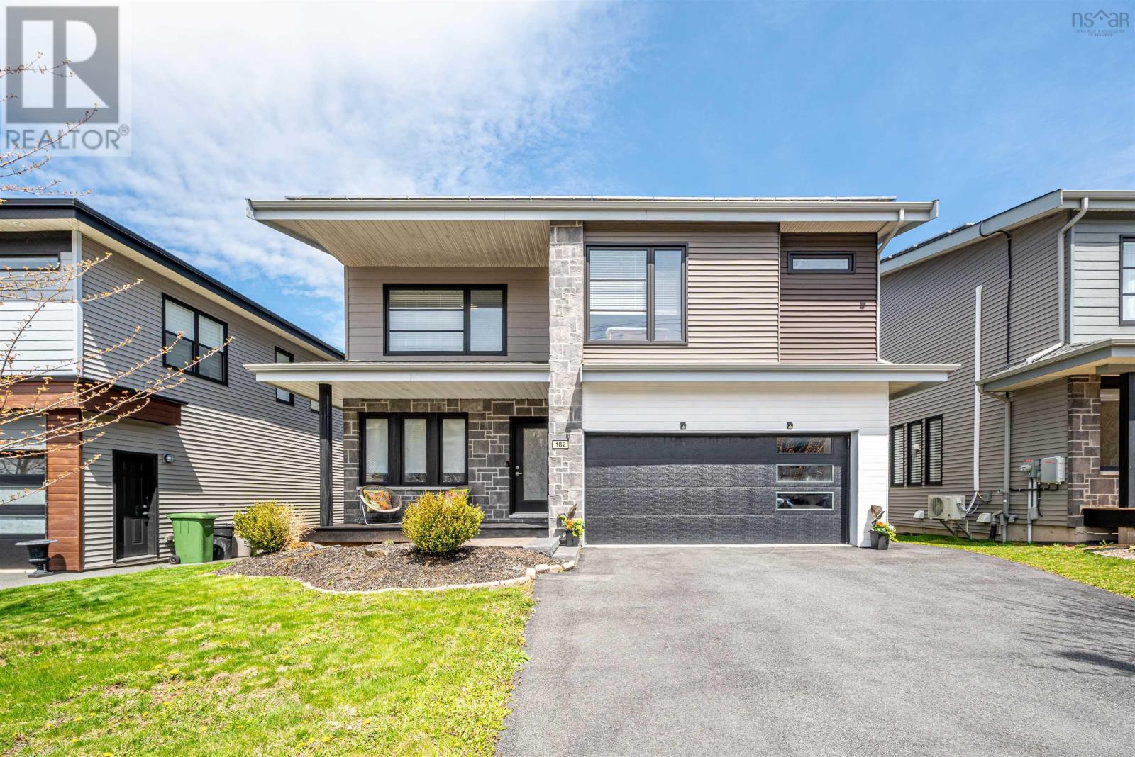 182 Amesbury Gate, Bedford, NS B4B 0S7