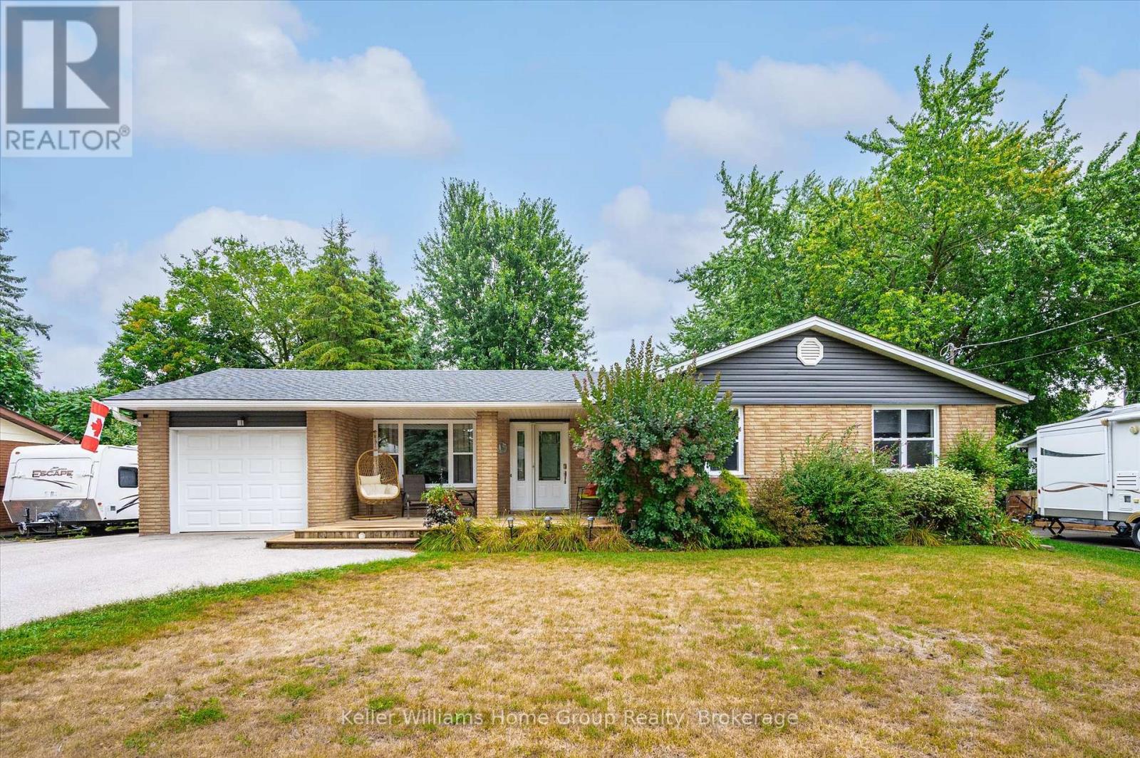 37 Victoria Cres, Centre Wellington, ON N1M 2W3