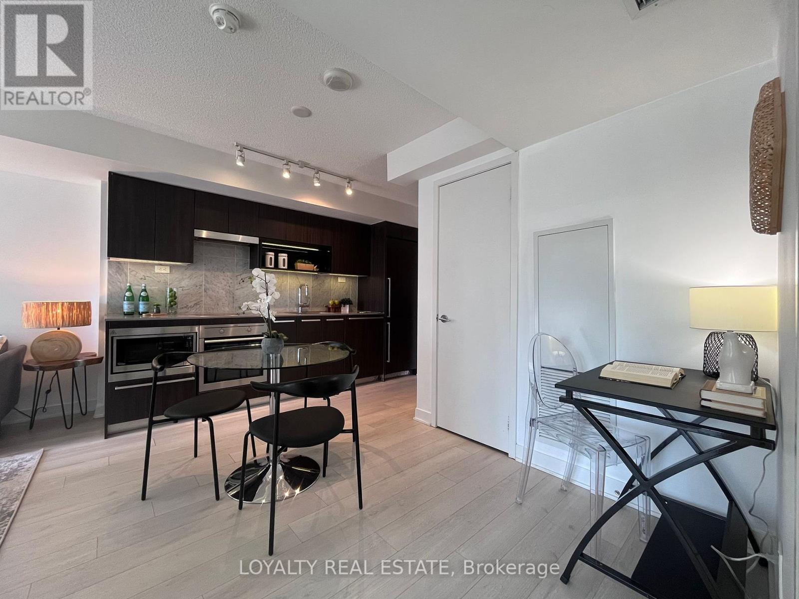 1803 70 Queens Wharf Rd, Toronto, ON M5V 0J2