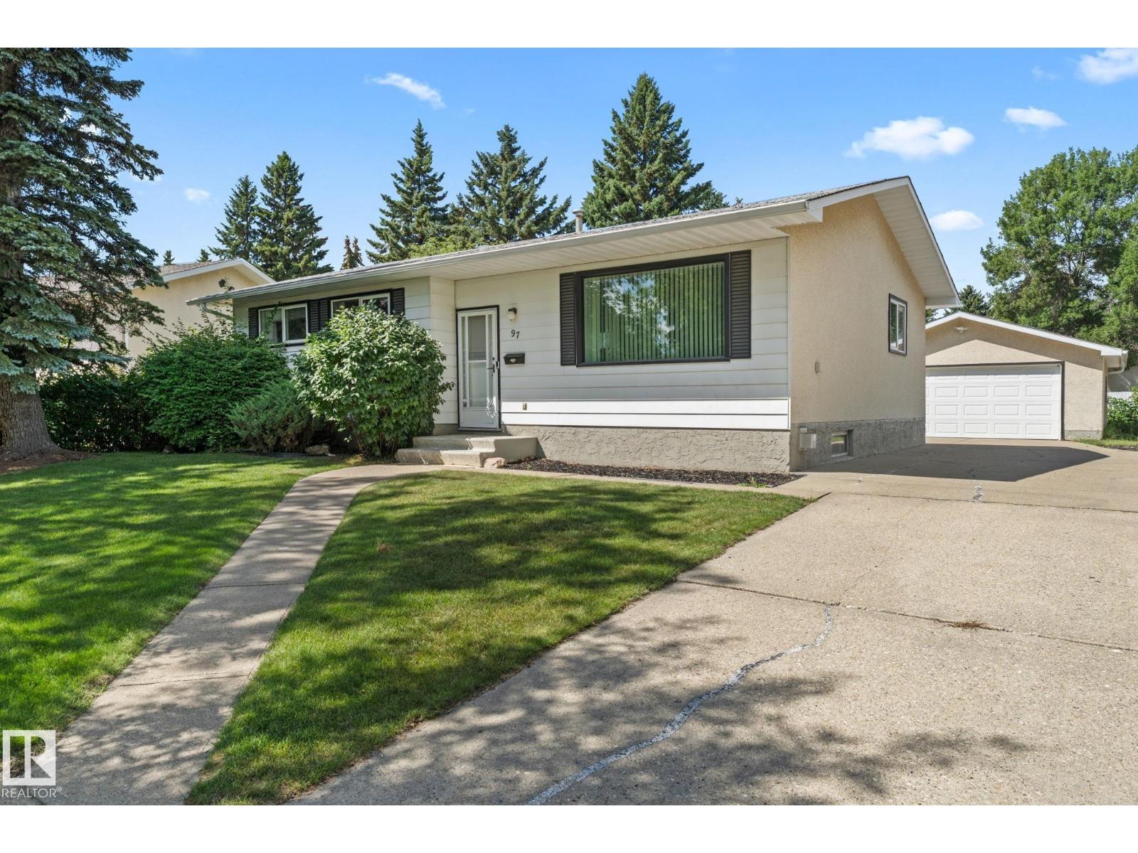 97 Lambert Cr, St. Albert, AB T8N 1M5