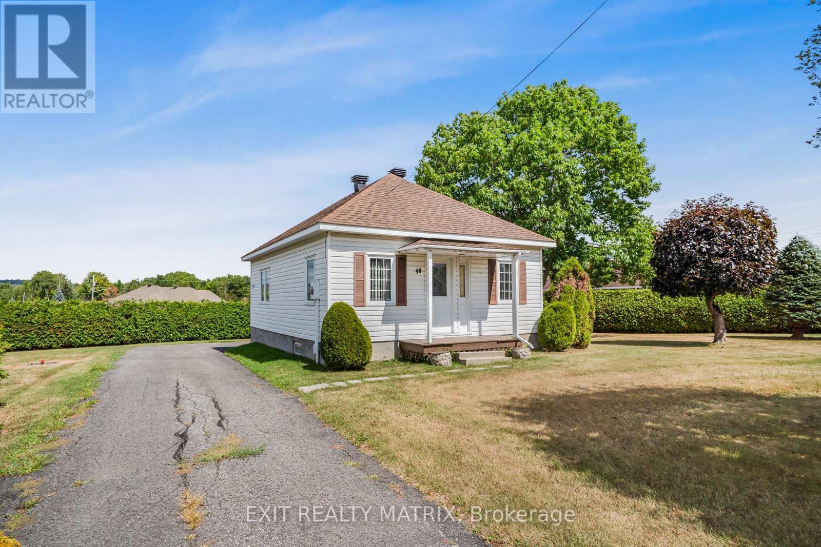 48 Front Rd W, Champlain, ON K0B 1K0