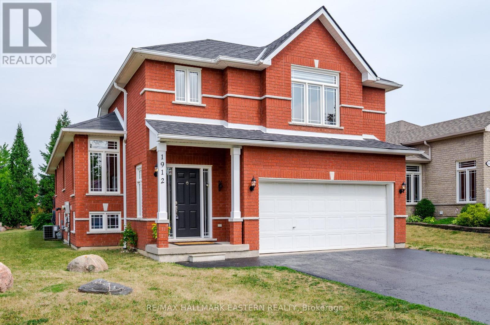 1912 Giles Ave Ward 2 Ave, Peterborough, ON K9K 2P3