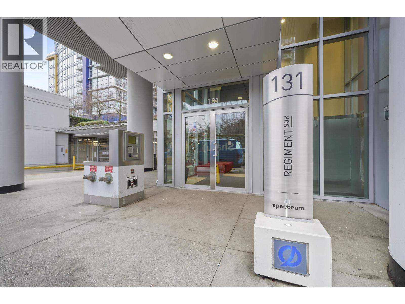 131 Regiment Square Unit 703, Vancouver, BC V6B 1X6