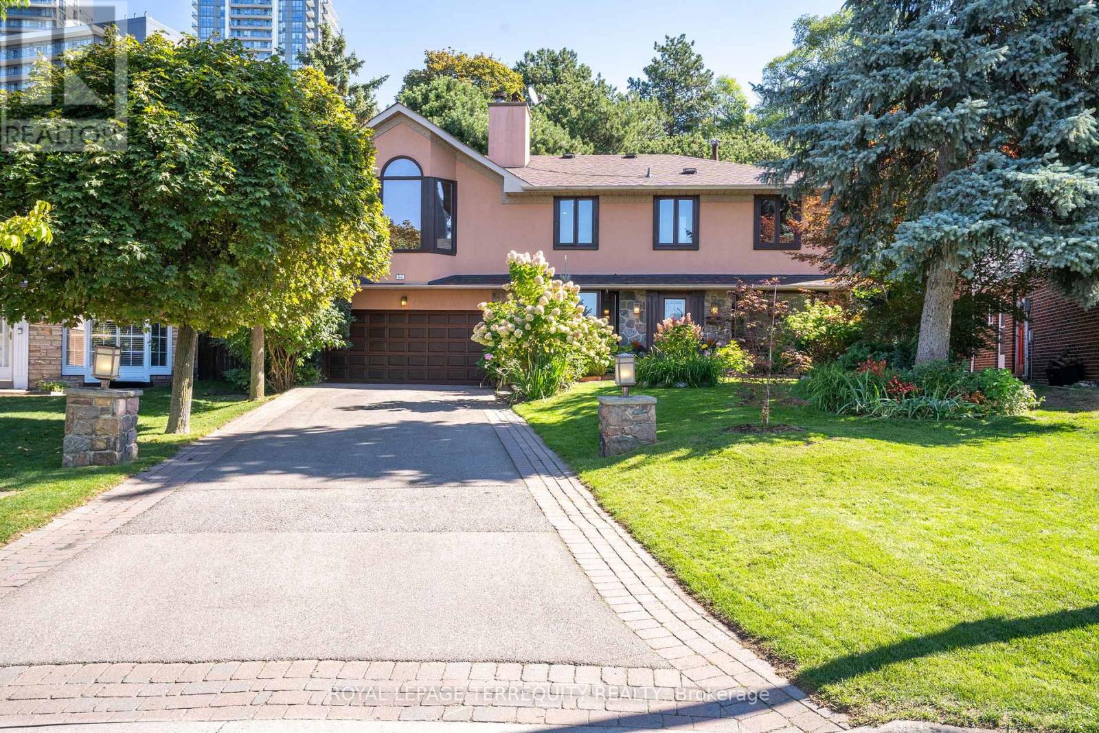 50 Skyview Cres, Toronto, ON M2J 1B8