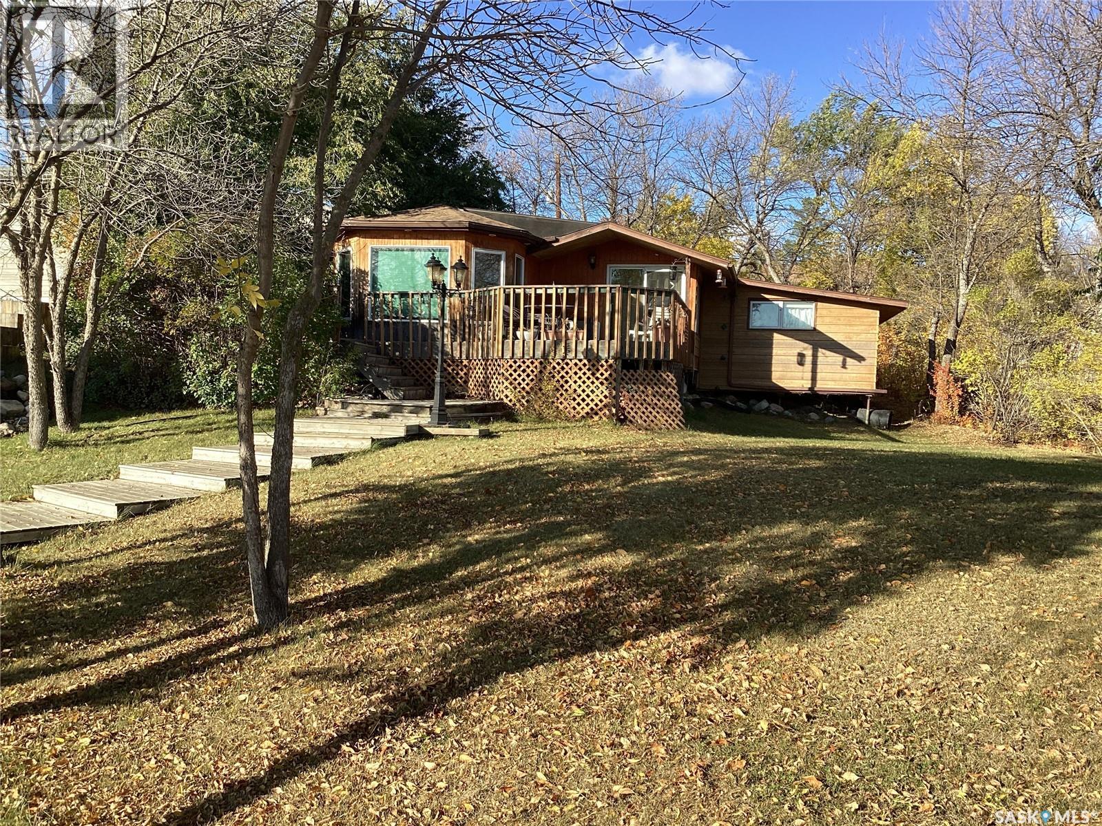 704 Grove Ave, Saskatchewan Beach, SK S0G 4L0