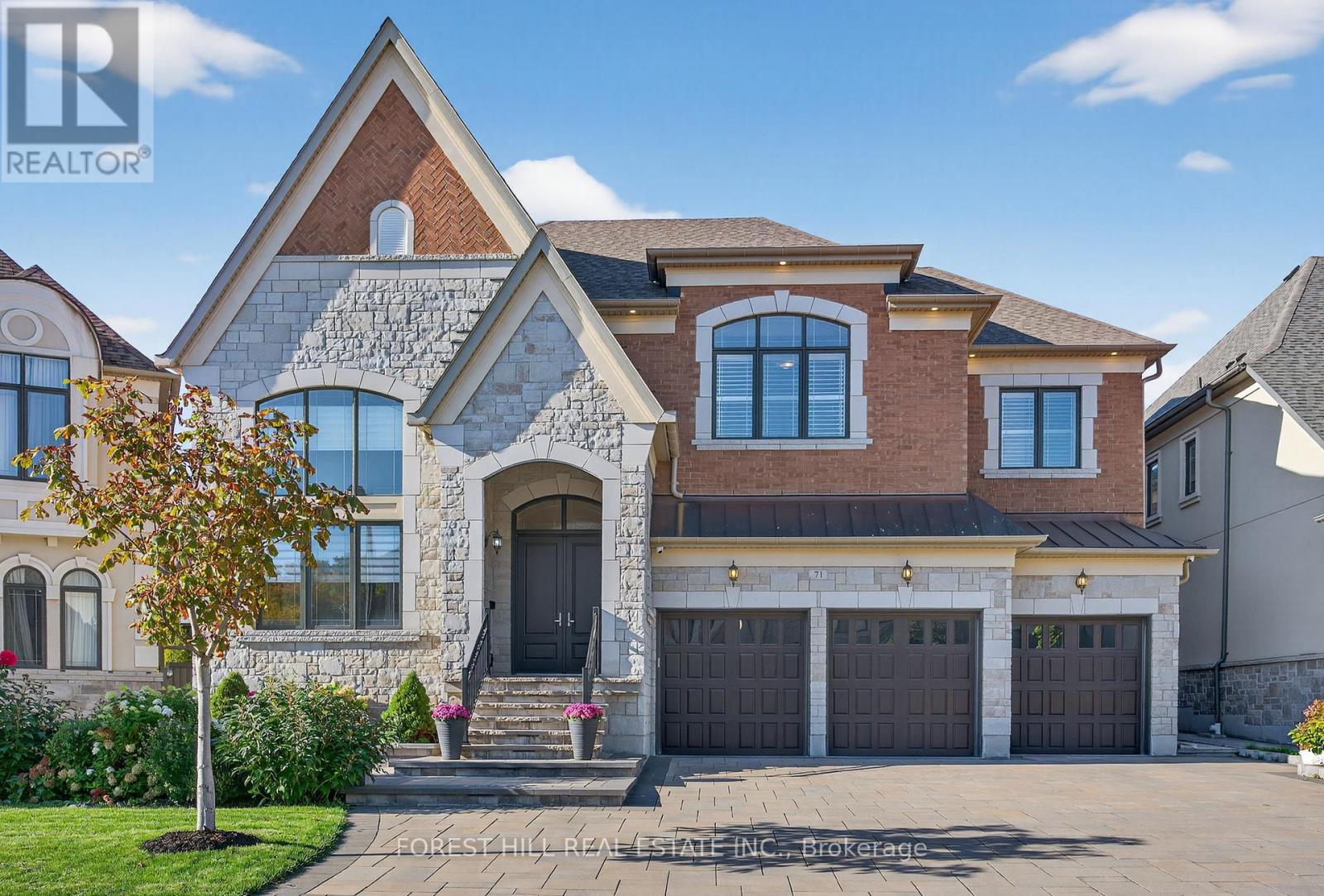 71 Sofia Olivia Cres, Vaughan Patterson, ON L6A 4V1