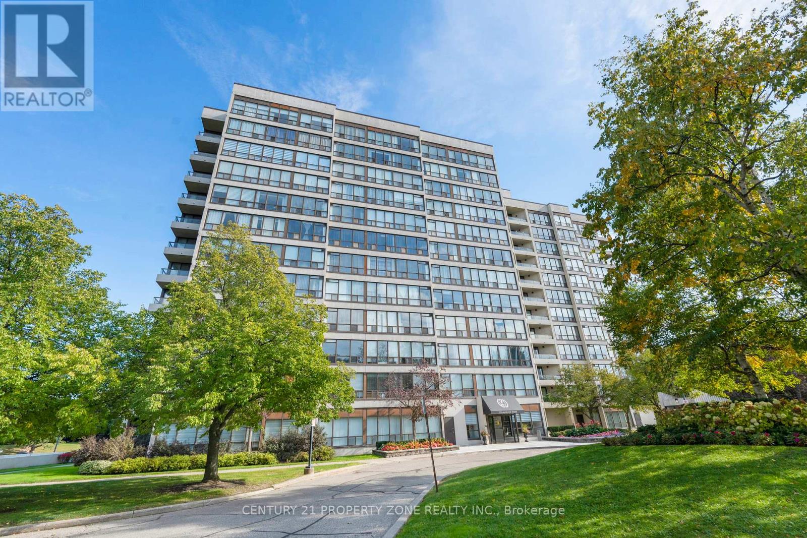 407 10 Laurelcrest St, Brampton Queen Street Corridor, ON L4W 5P7