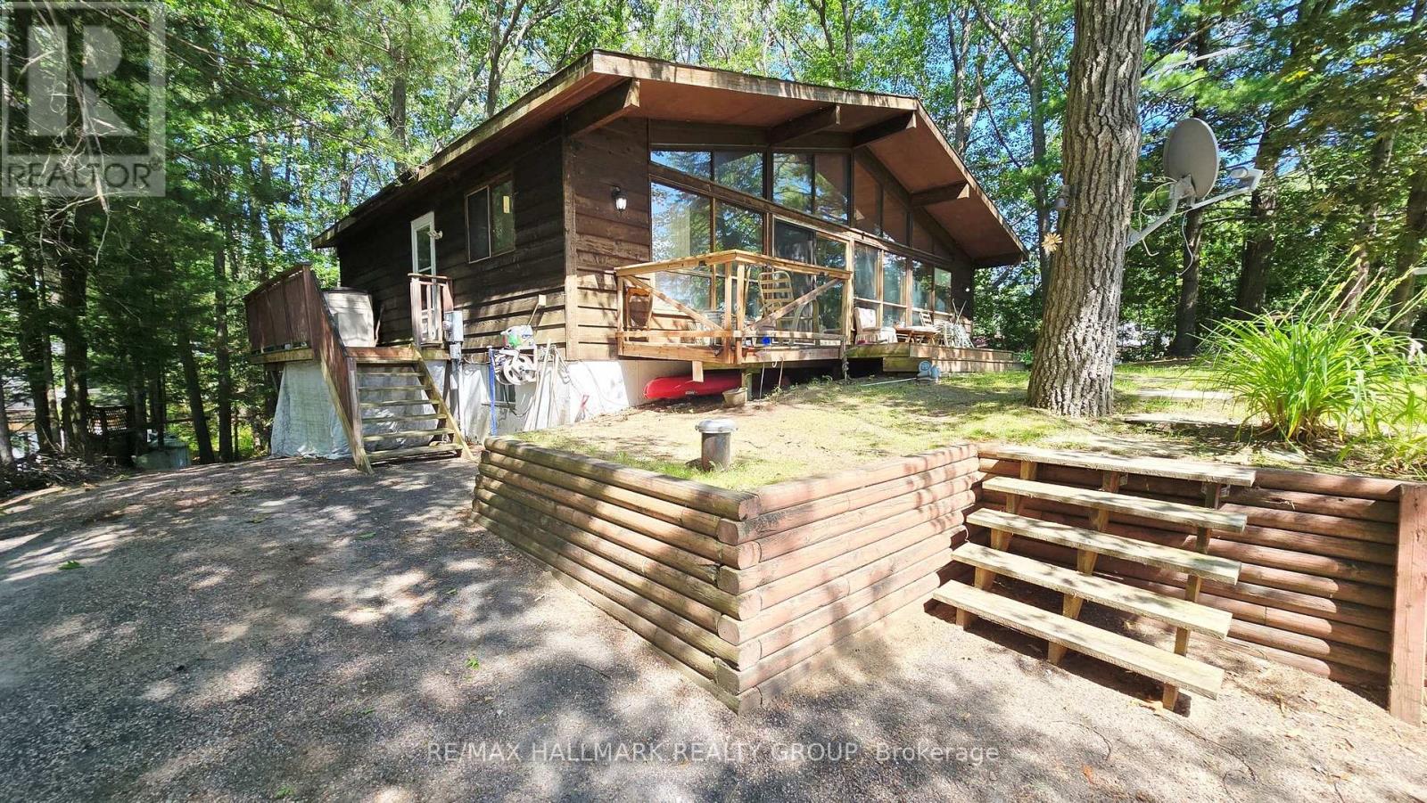 1087 Bayview Dr, Ottawa, ON K0A 3M0