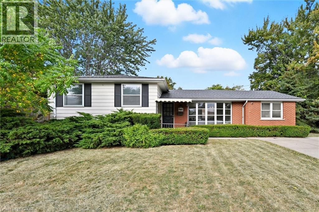 966 Upper Sherman Ave, Hamilton, ON L8V 4W4