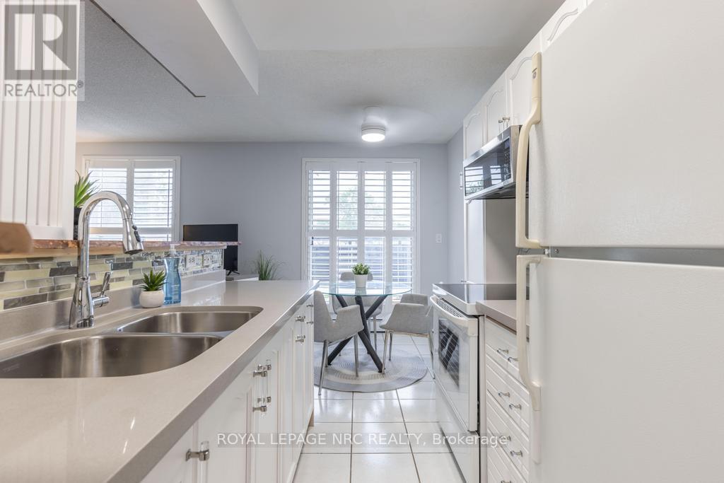 104 851 Queenston Rd, Hamilton, ON L8G 1B4