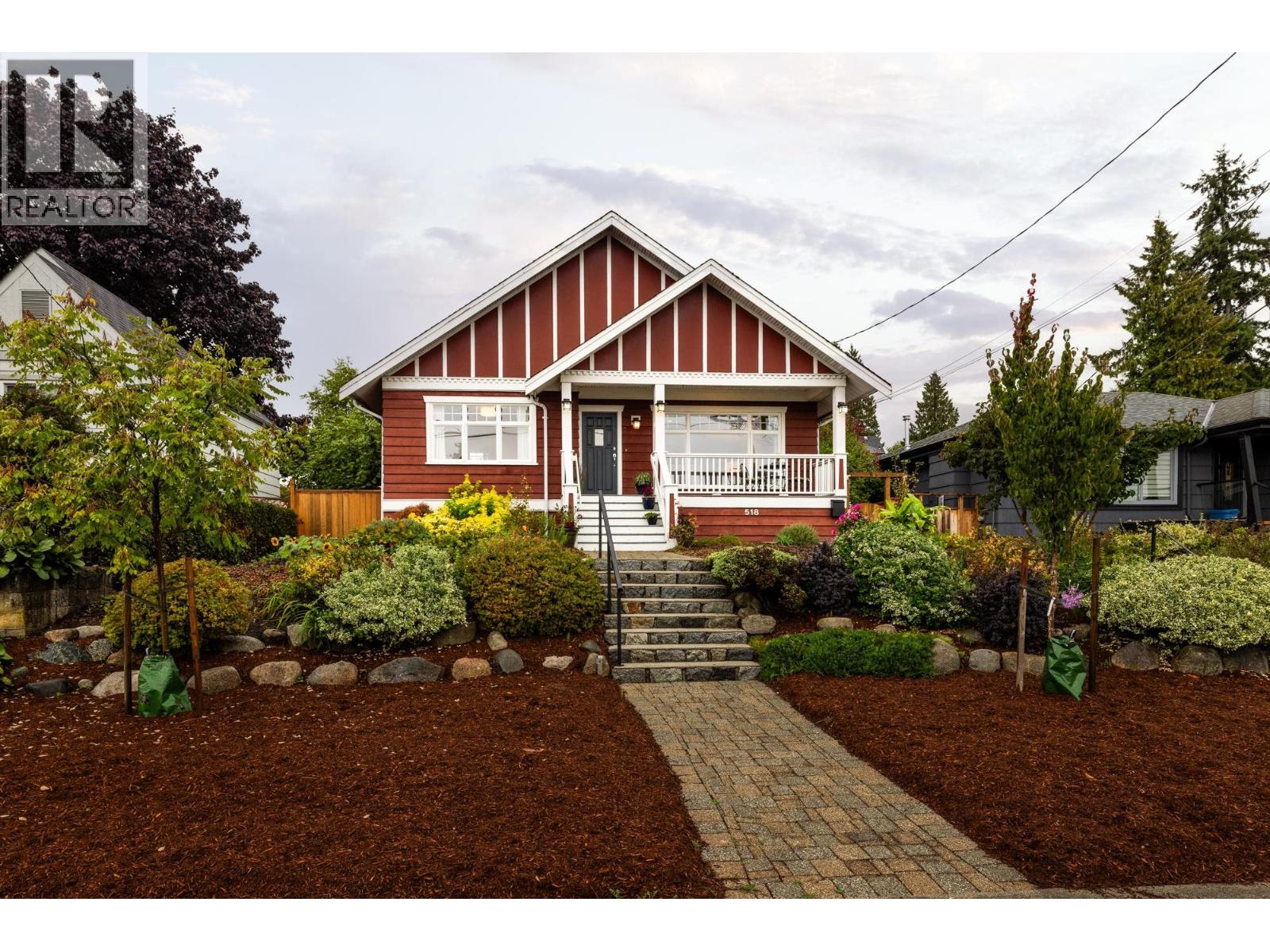 518 E 7th St, North Vancouver, BC V7L 1S3
