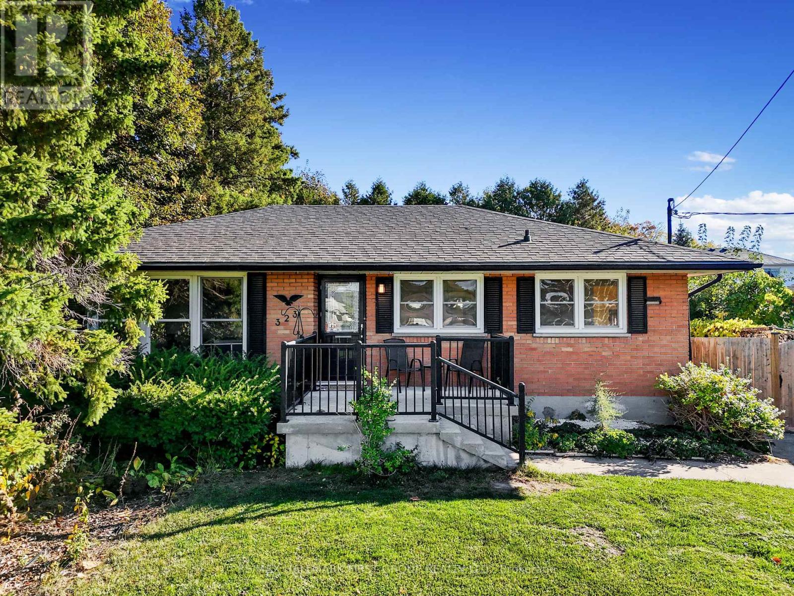 323 Nickerson Dr, Cobourg, ON K9A 1A7