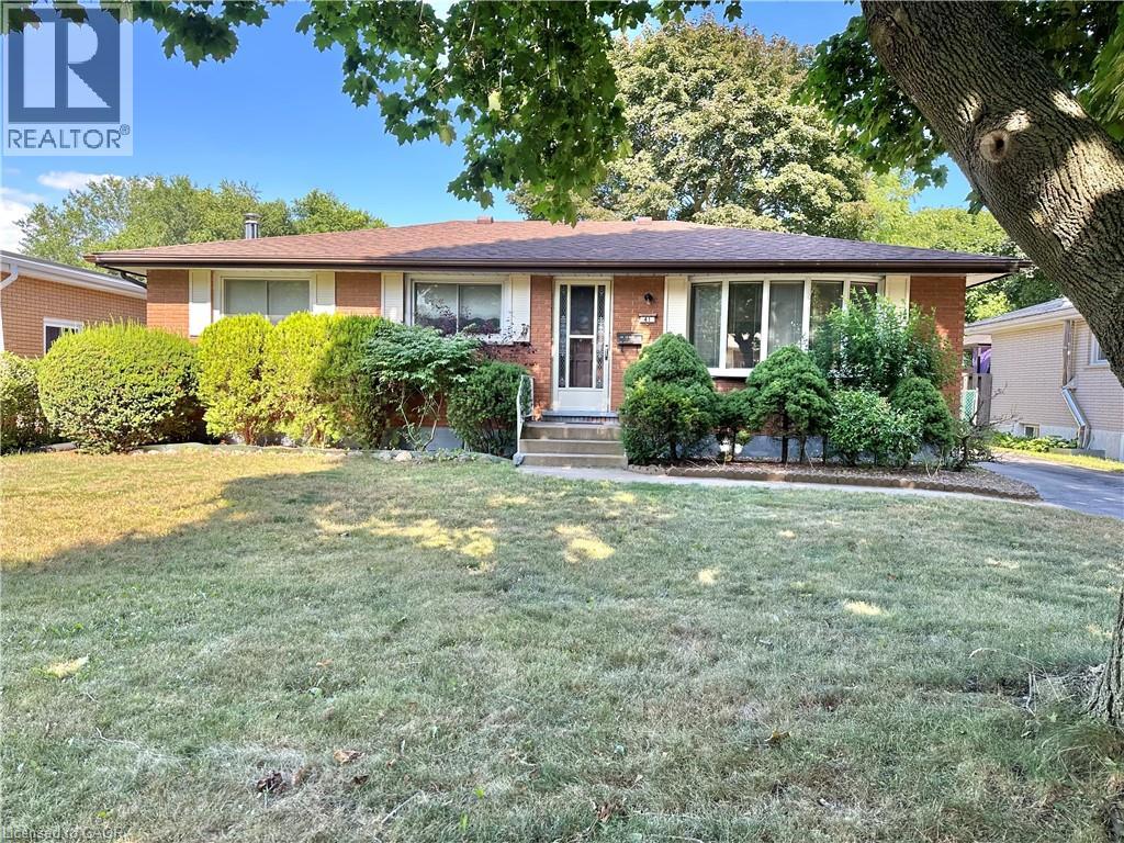 41 Garden St, Simcoe, ON N3Y 1C3