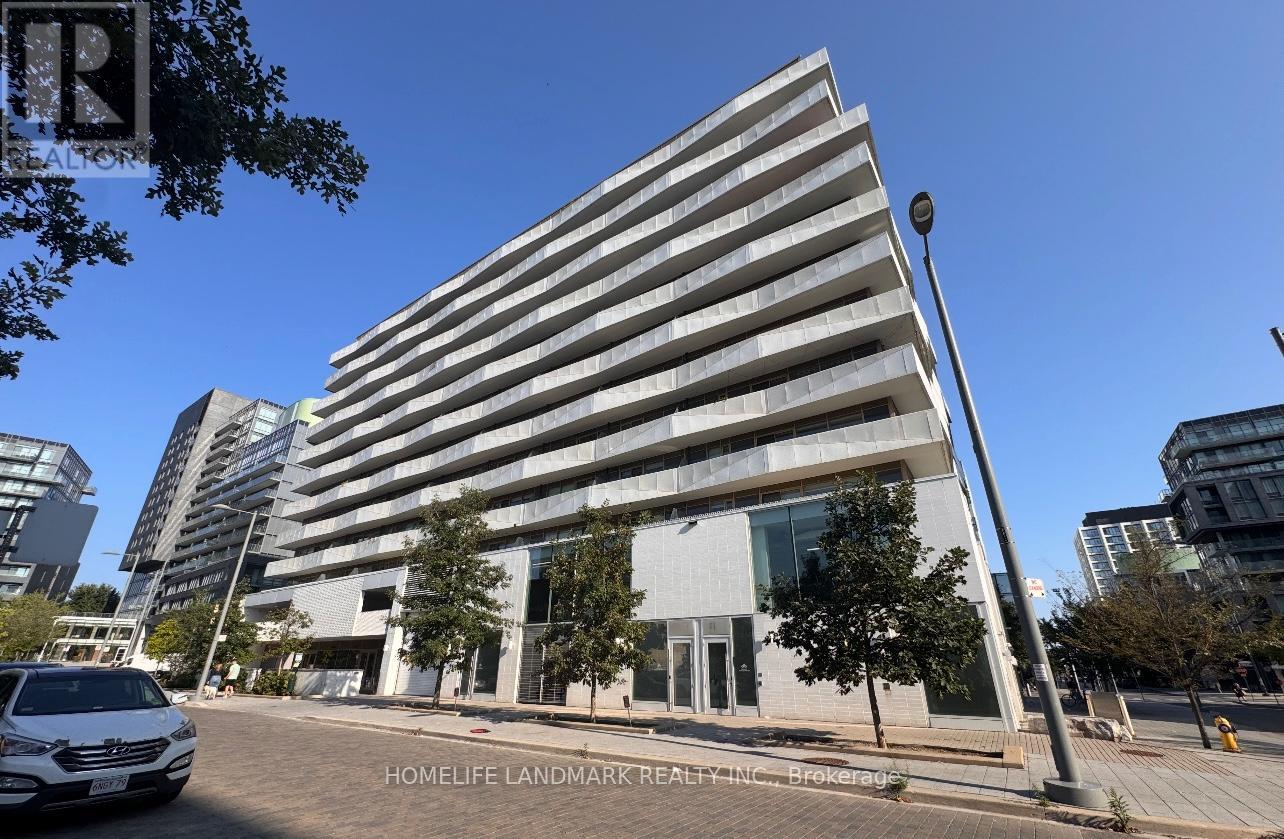 1011 60 Tannery Rd, Toronto, ON M5A 0S8
