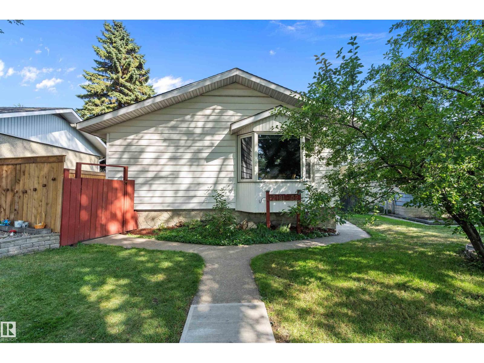 52 St Nw Unit 12131, Edmonton, AB T5W 3J9