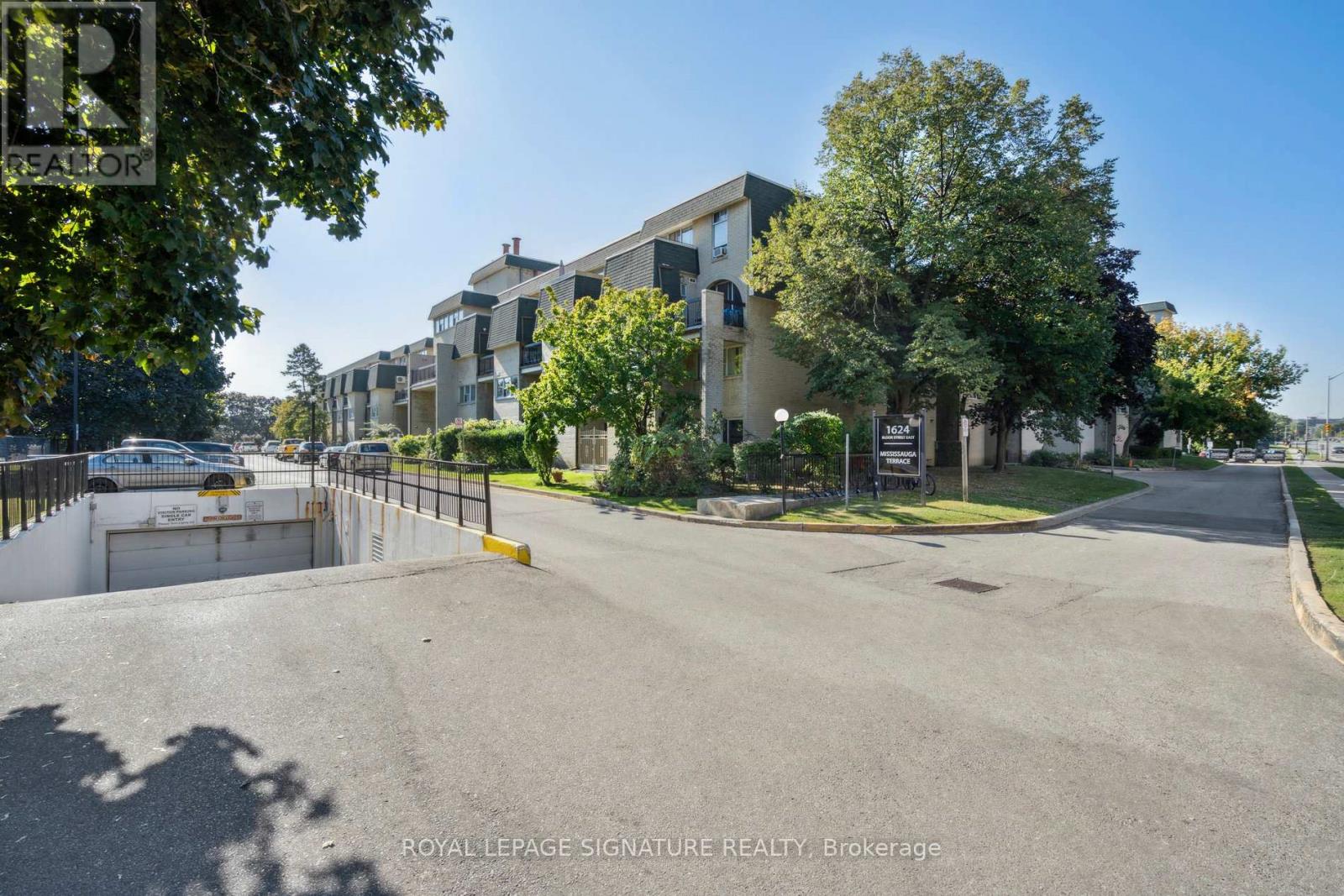 51 1624 Bloor St, Mississauga, ON L4X 2S2