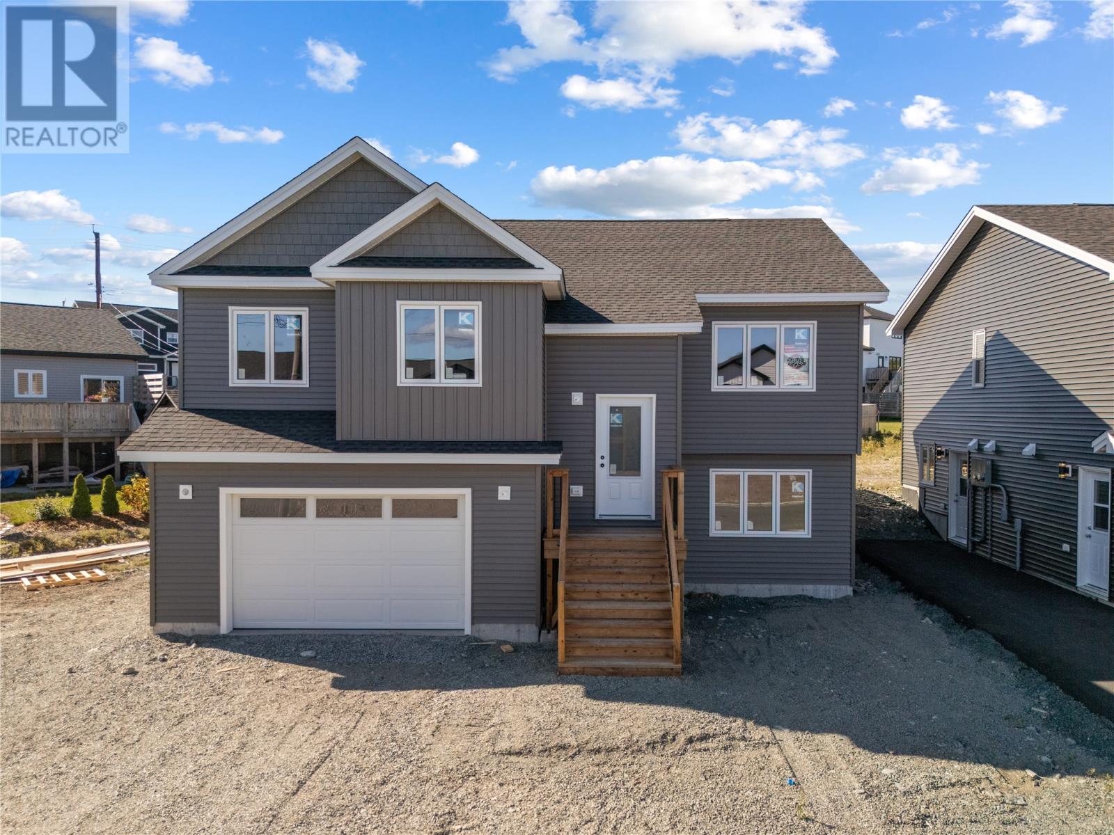 76 Rembrandt Blvd, Paradise, NL A1L 0W2