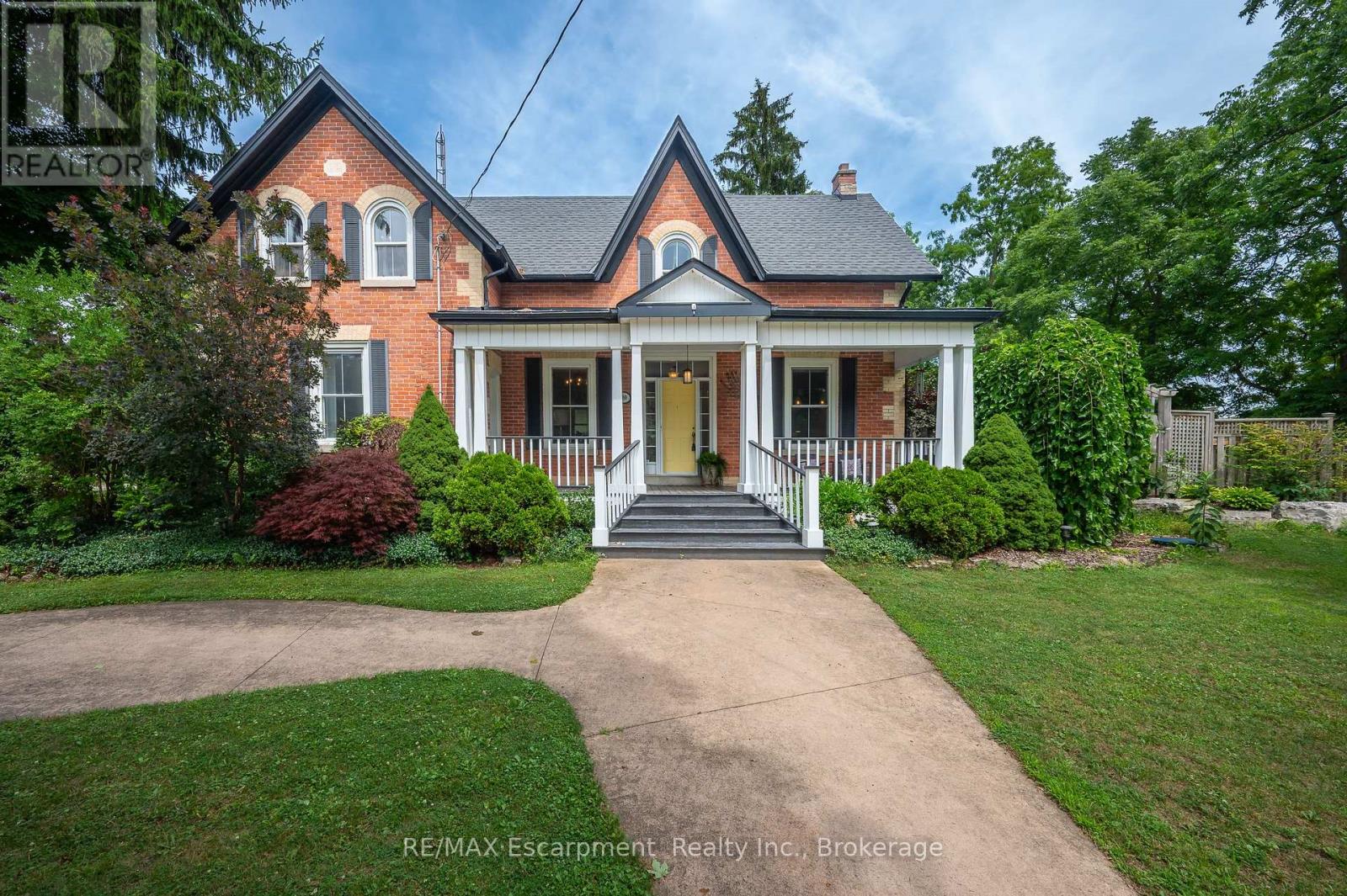 780 Old 8 Hwy, Hamilton Rockton, ON L0R 1X0
